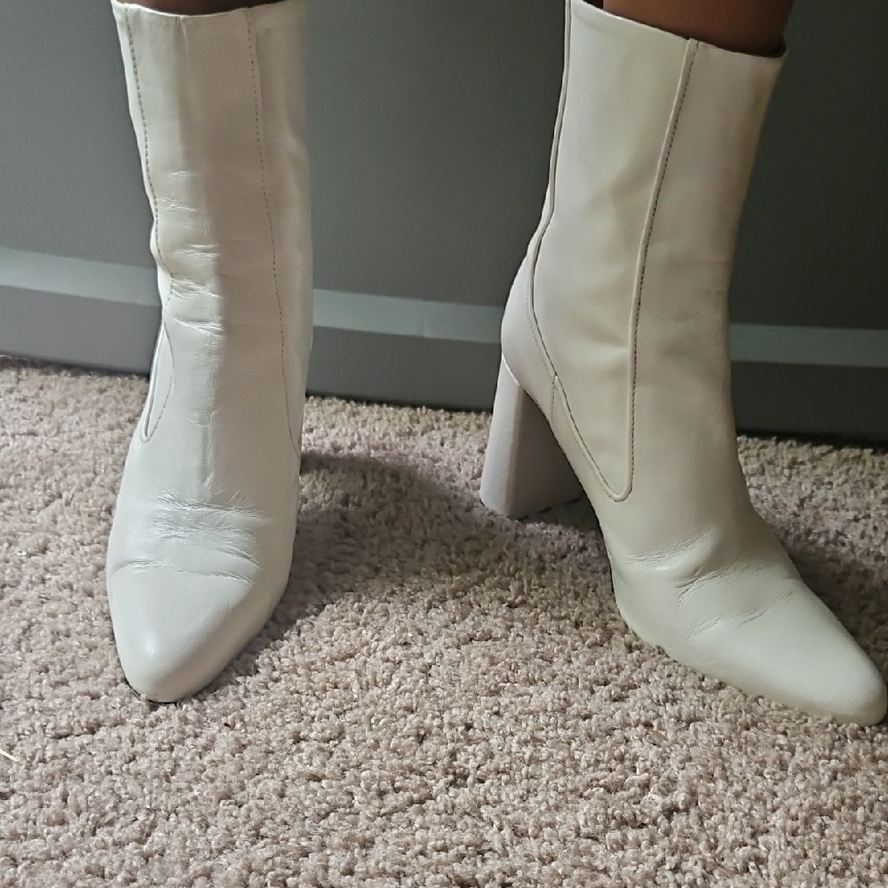 Zara Chic White Heeled Boots - Picture 9 of 10